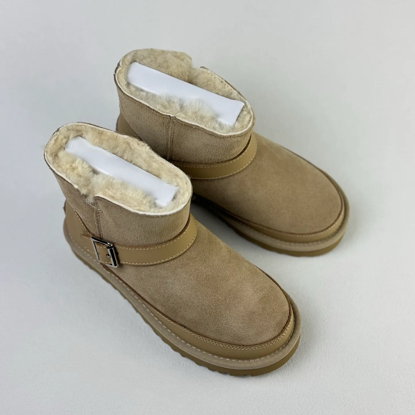 Guangzhou top version ❗ Local 💰560 UGG Classic Novelty cow split leather, warm, simple and versatile, snow boots for women